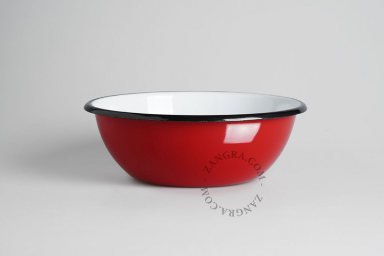 Red enamel bowl