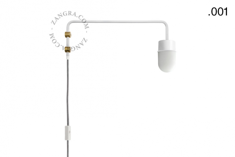 Schwenkbare Wandleuchte aus Metall weiss