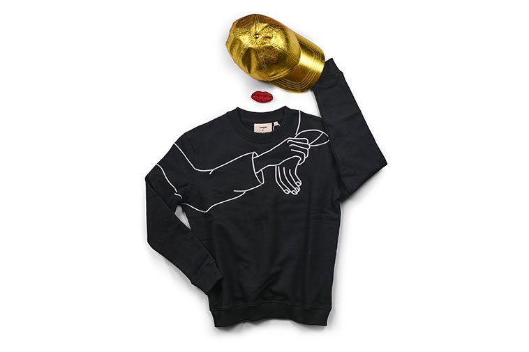 Sweatshirt Celesta by Nynke Tynagel.