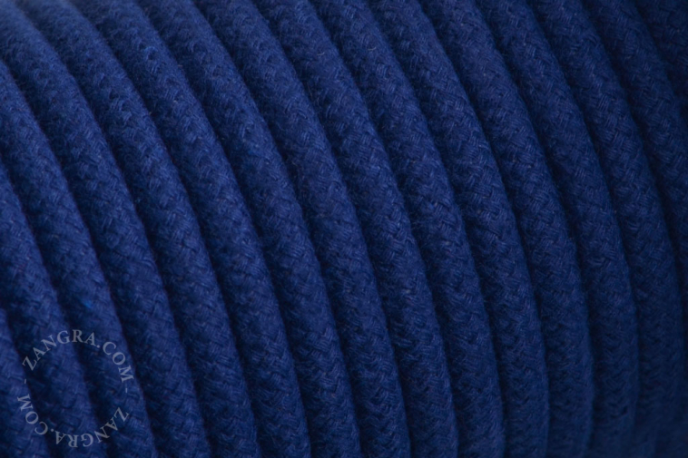 Câble électrique en coton bleu marine.