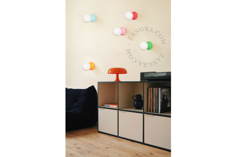 Gipsowy kinkiet ścienny do malowania.