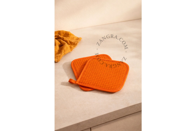 Maniques en nid d'abeille.