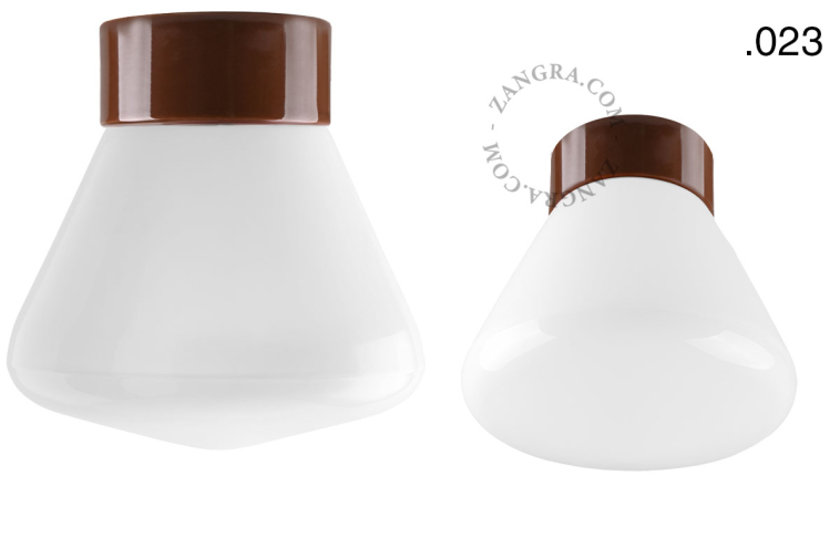 Bruine, porseleinen lamp.