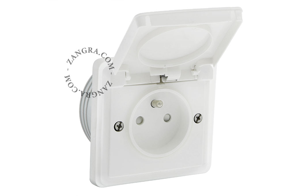 Presa a prova di umidità, di superficie, con coperchio ribaltabile 2P+Z, messa a terra di tipo francese E161–01, colore bianco, DV 5850 Presa a prova di umidità, di superficie, con coperchio ribaltabile 2P+Z, messa a terra di tipo francese E161–01, colore bianco, DV 5850